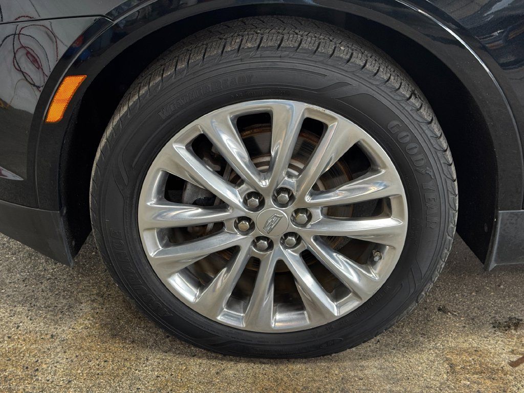 Used 2017 Cadillac XT5 Platinum AWD/4WD image 27