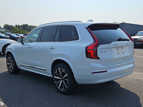 New 2026 Volvo XC90 B5 Core AWD/4WD image 4