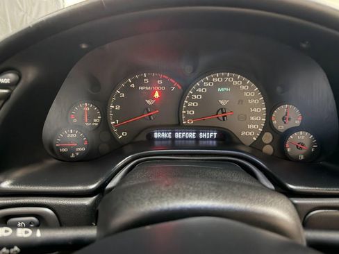 Used 2000 Chevrolet Corvette Convertible w/ Memory Pkg image 24