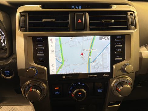 Used 2020 Toyota 4Runner SR5 Premium AWD/4WD image 17