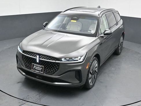 Used 2024 Lincoln Nautilus Black Label w/ Jet Appearance Package (87T) image 50