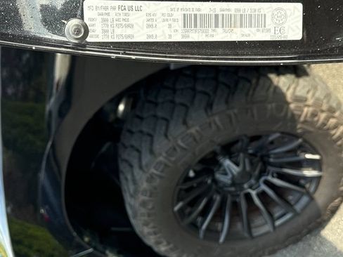 Used 2015 RAM 1500 Sport w/ Comfort Group AWD/4WD image 23