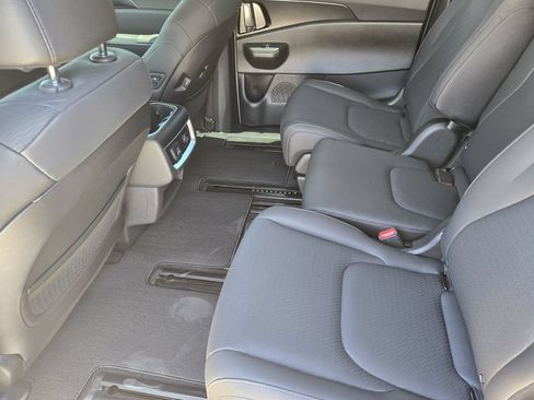 New 2026 Kia Carnival SX Prestige FWD image 22