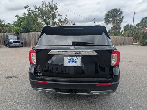 Certified 2023 Ford Explorer XLT w/ Equipment Group 202A AWD/4WD image 7
