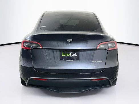 Used 2024 Tesla Model Y Long Range AWD/4WD image 7
