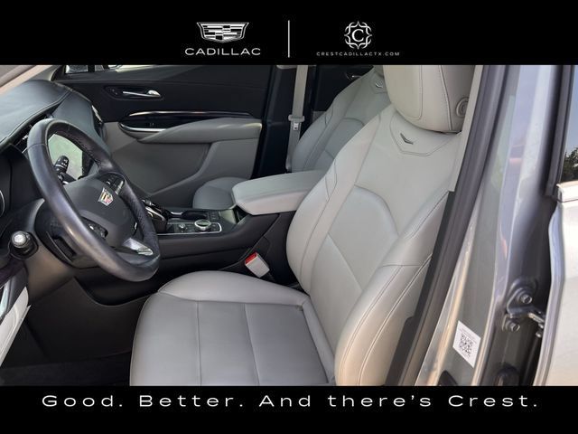 Used 2023 Cadillac XT4 Luxury w/ Cold Weather Package FWD image 24