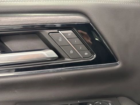 Used 2025 GMC Yukon Denali image 19