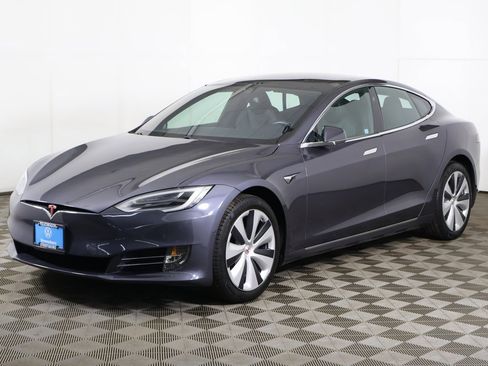 Used 2020 Tesla Model S Long Range image 9