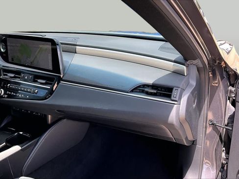 Used 2024 Lexus ES 350 F Sport w/ Accessory Package (Z2) FWD image 19