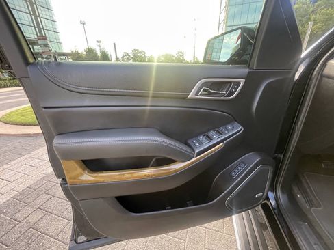 Used 2017 GMC Yukon Denali w/ Open Road Package AWD/4WD image 26