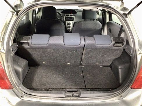 Used 2009 Toyota Yaris image 25