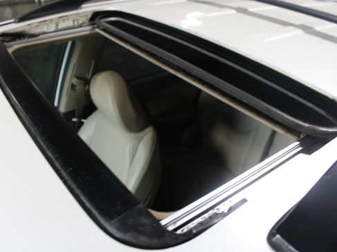 Used 2011 Toyota RAV4 Limited w/ Limited Extra Value Pkg image 6