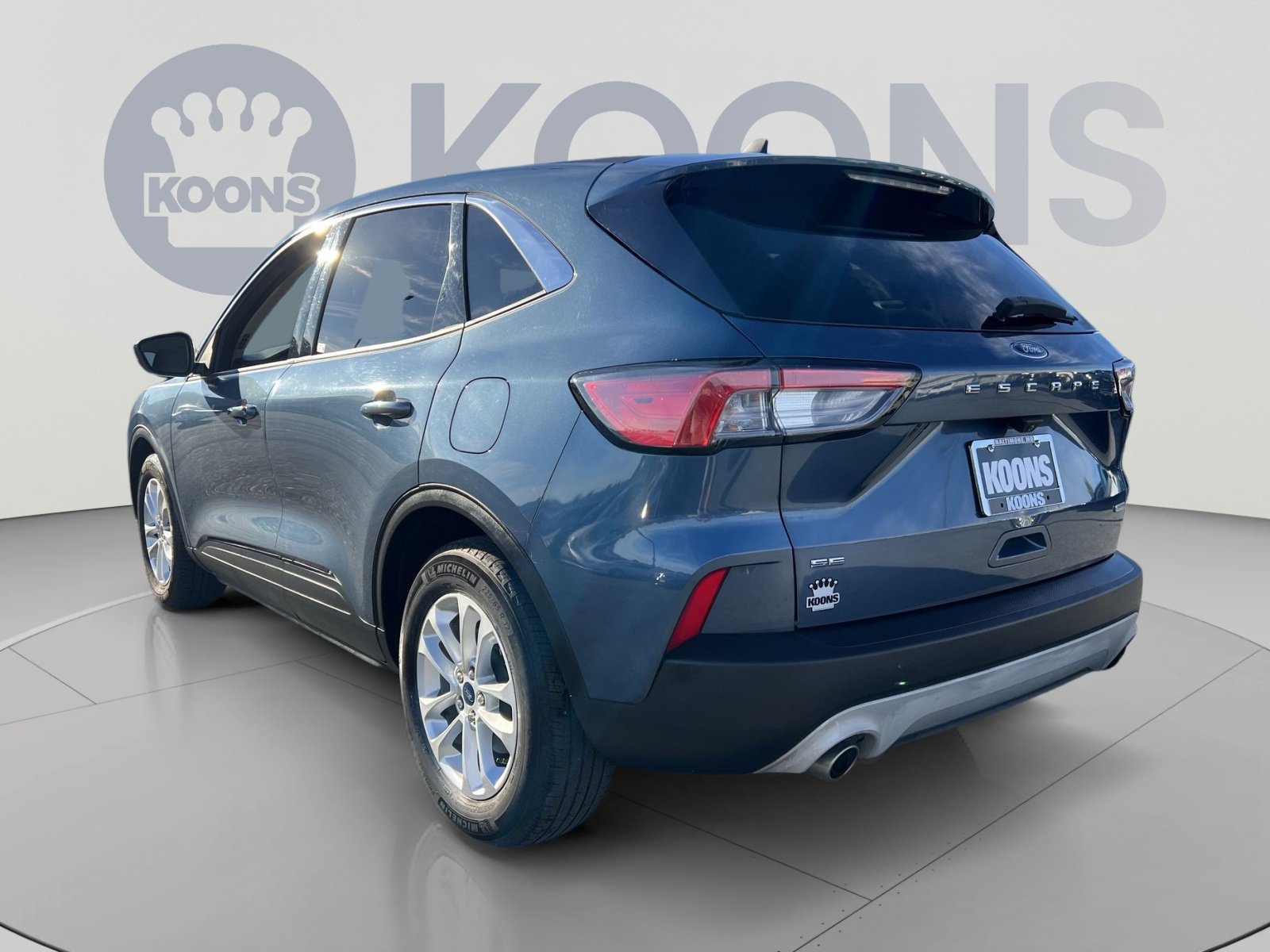 Used 2020 Ford Escape SE FWD image 4