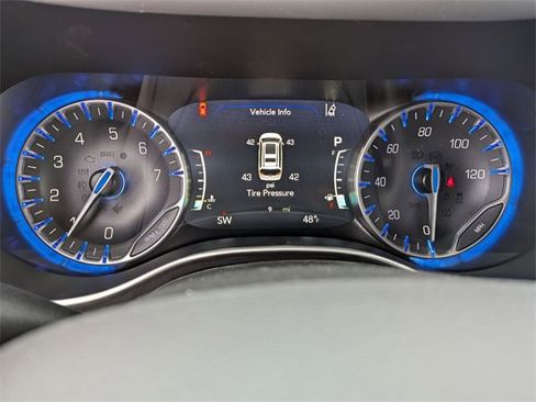 New 2026 Chrysler Pacifica Select w/ S Appearance Package image 16