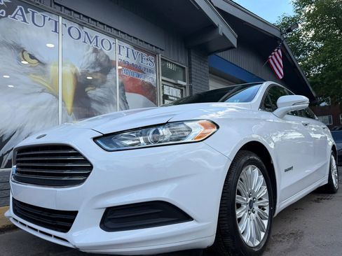 Used 2016 Ford Fusion SE FWD image 7