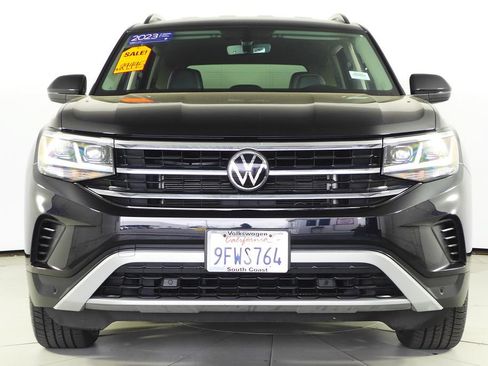 Used 2023 Volkswagen Atlas SE w/ Black Wheel Package FWD image 3