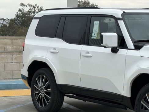 New 2026 Lexus GX 550 image 5