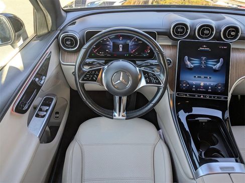 Used 2024 Mercedes-Benz GLC 300 GLC 300 image 13