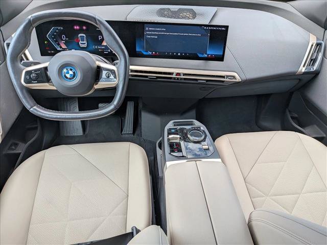 Used 2024 BMW iX xDrive50 w/ Sport Package AWD/4WD image 19