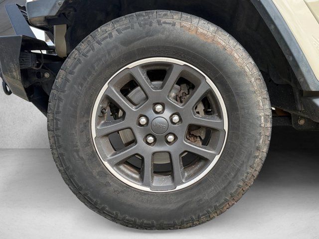 Used 2020 Jeep Gladiator Overland AWD/4WD image 25