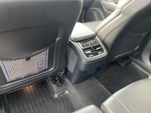 Used 2022 Volvo XC90 T6 Momentum image 20