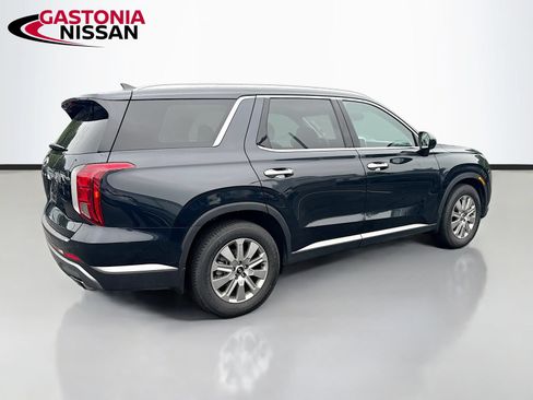 Used 2023 Hyundai Palisade SEL FWD image 9