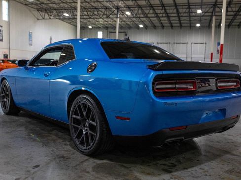 Used 2019 Dodge Challenger R/T w/ Shaker Package RWD image 4