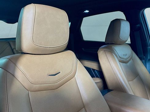 Used 2022 Cadillac XT5 Premium Luxury image 20