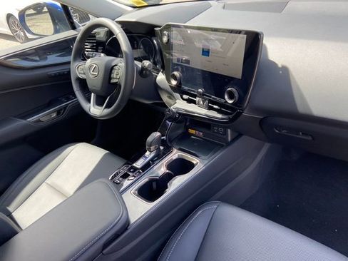 Certified 2025 Lexus NX 350 AWD w/ Accessory Package (2T) image 27