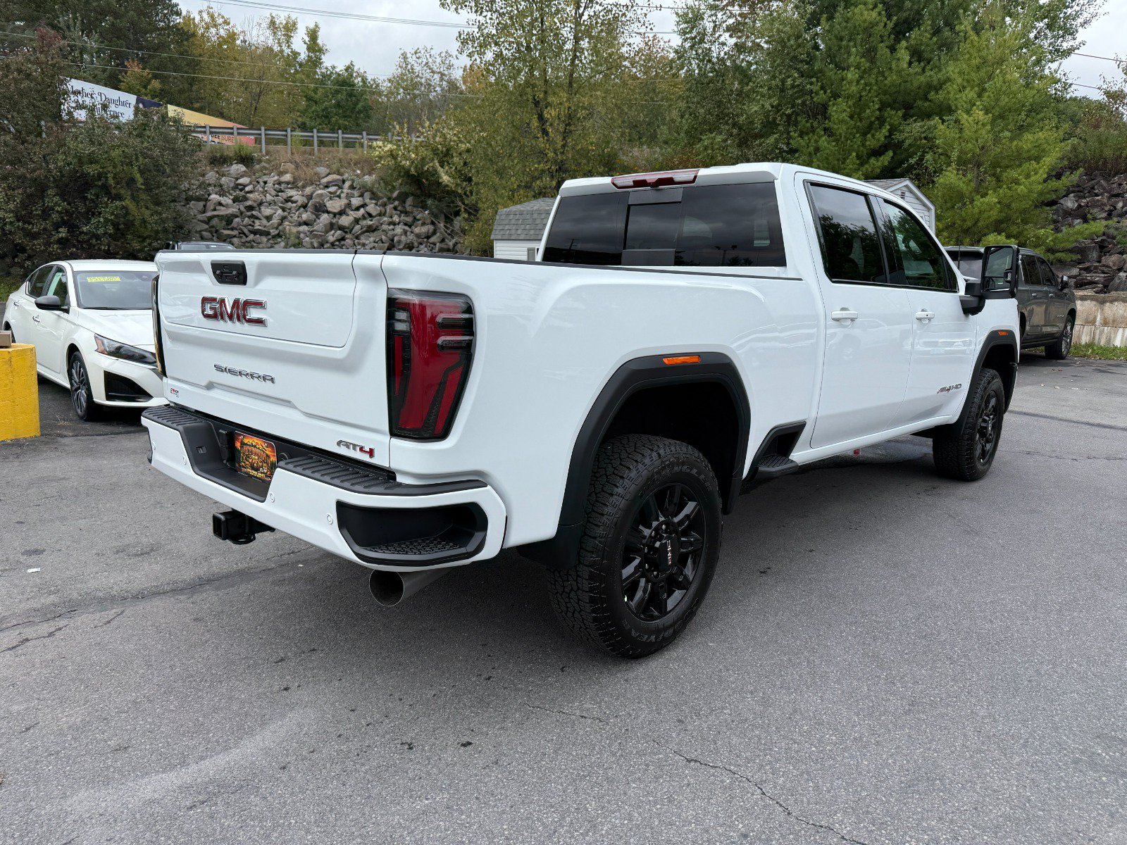 New 2026 GMC Sierra 3500 AT4 AWD/4WD image 5