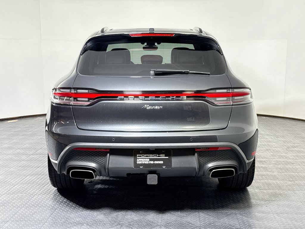 Certified 2025 Porsche Macan AWD/4WD image 6