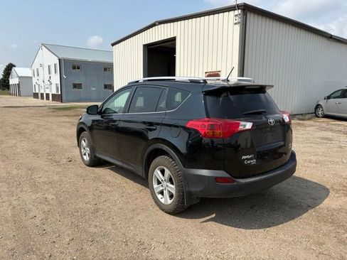 Used 2013 Toyota RAV4 XLE AWD/4WD image 7
