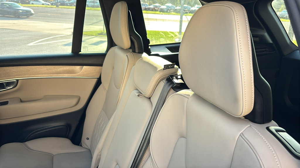 Certified 2026 Volvo XC90 B6 Plus AWD/4WD image 11