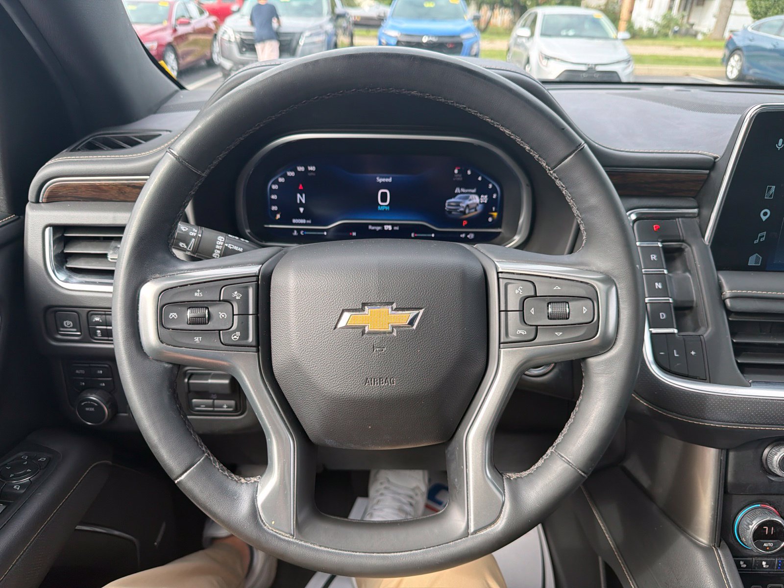 Used 2023 Chevrolet Suburban Premier w/ Premium Package AWD/4WD image 13