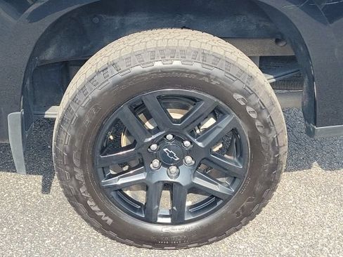 Used 2025 Chevrolet Silverado 1500 RST AWD/4WD image 14
