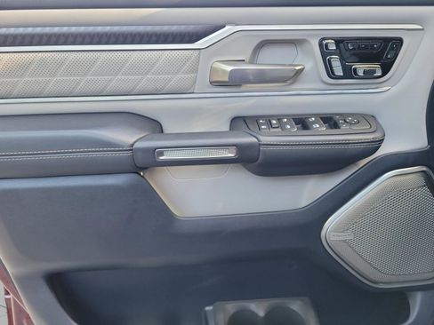 Certified 2025 RAM 1500 Tungsten AWD/4WD image 12