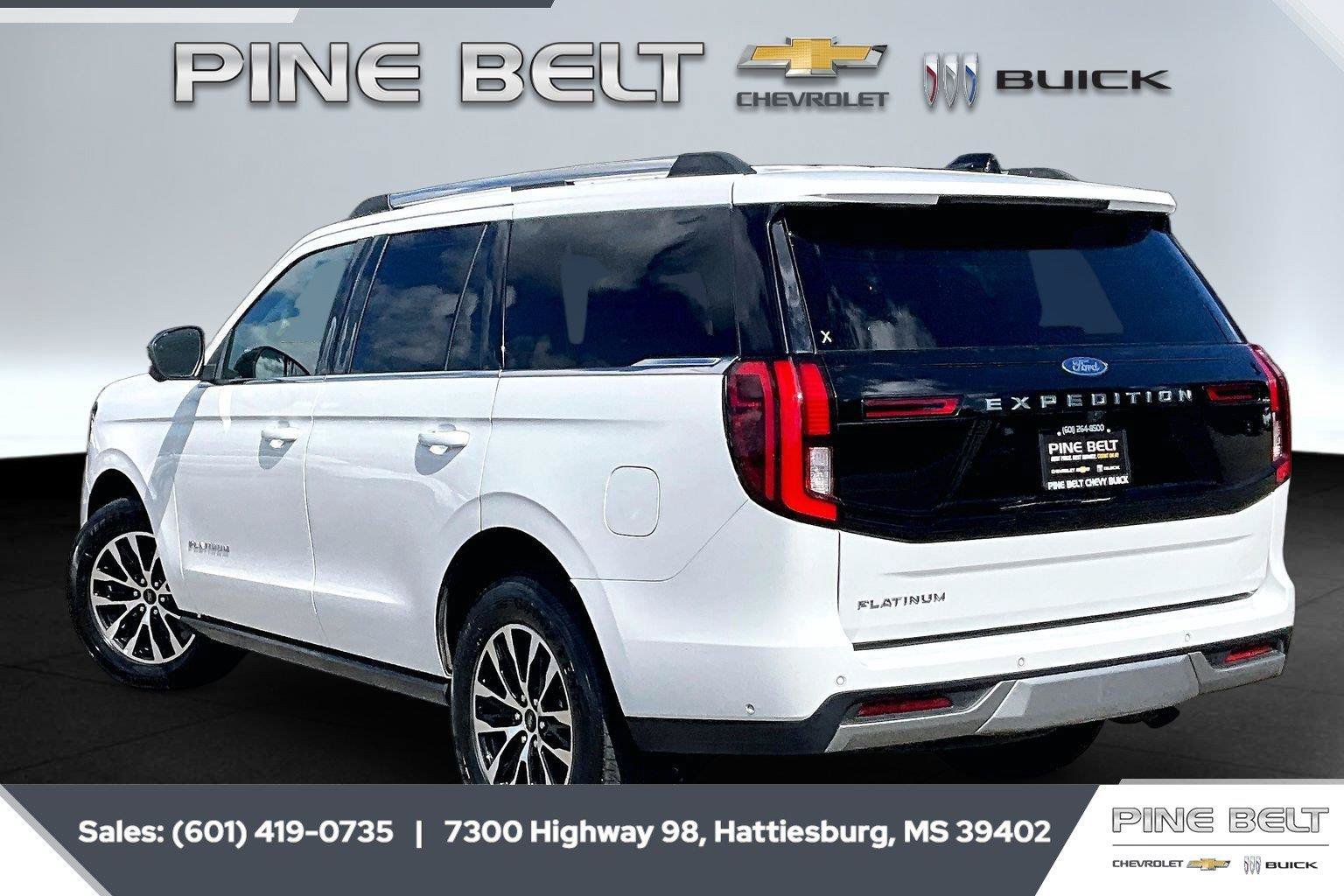 Used 2025 Ford Expedition Platinum AWD/4WD image 2