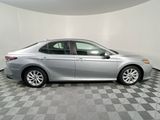 Used 2021 Toyota Camry LE image 2