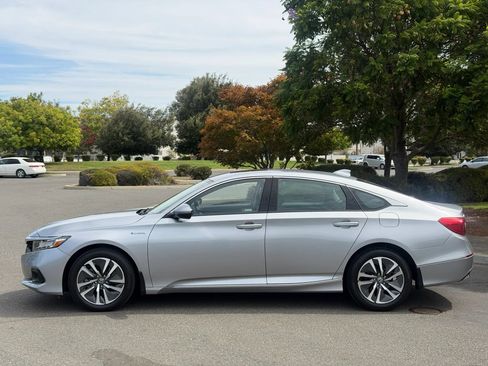 Used 2022 Honda Accord EX-L image 2