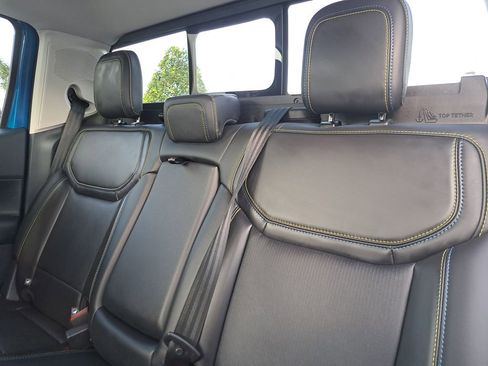 Used 2025 Ford Maverick Lobo image 8