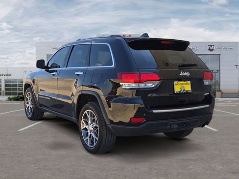 Certified 2022 Jeep Grand Cherokee Limited w/ Trailer Tow Group IV image 3