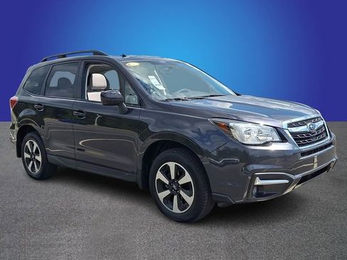 Used 2018 Subaru Forester 2.5i Premium AWD/4WD image 3