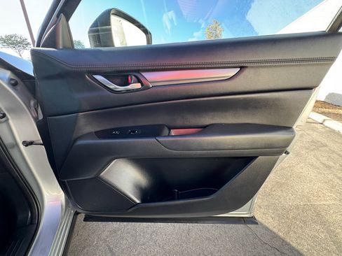 Used 2019 MAZDA CX-5 Touring FWD image 29