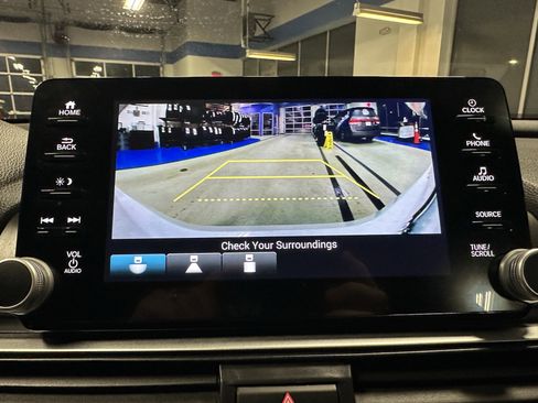 Used 2022 Honda Accord Sport image 11