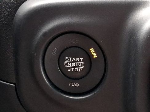 Used 2022 Jeep Wrangler Unlimited Sport AWD/4WD image 30