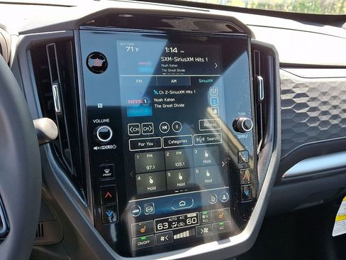 Used 2025 Subaru Forester Premium AWD/4WD image 18