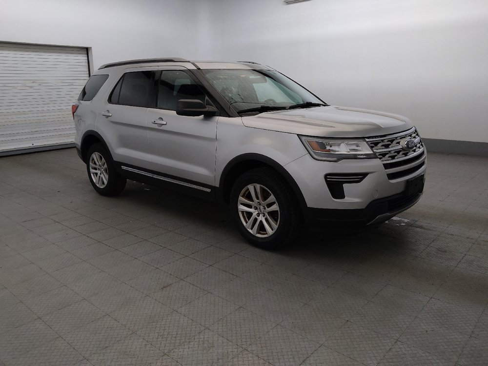 Used 2018 Ford Explorer XLT AWD/4WD image 11