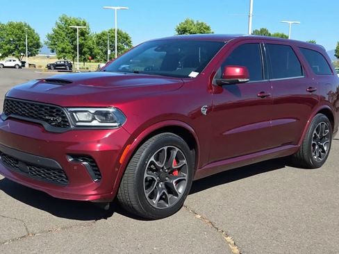 Used 2021 Dodge Durango SRT Hellcat w/ Technology Group AWD/4WD image 4