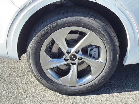 New 2026 Genesis GV70 2.5T image 17