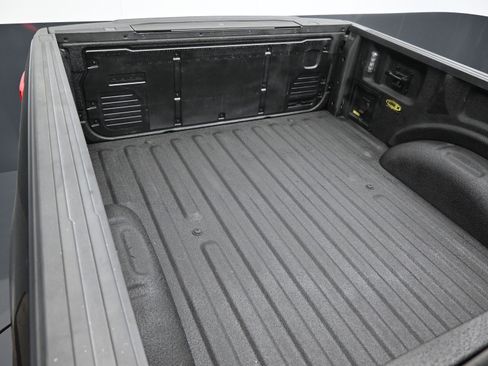 Used 2022 Ford F150 Lariat image 45